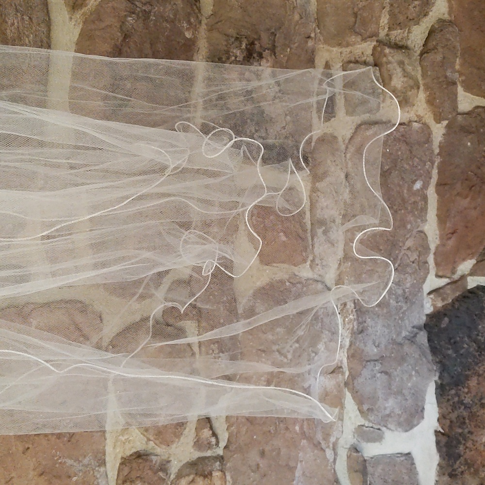 Ivory veil - Picture 3 of 5